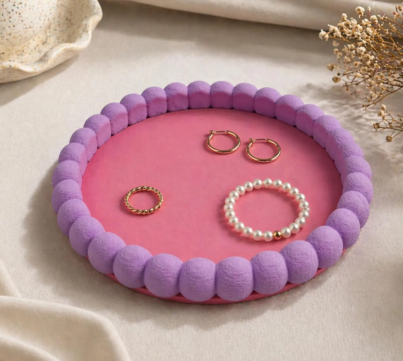 Elegante Schmuckablage im Bubble Design
